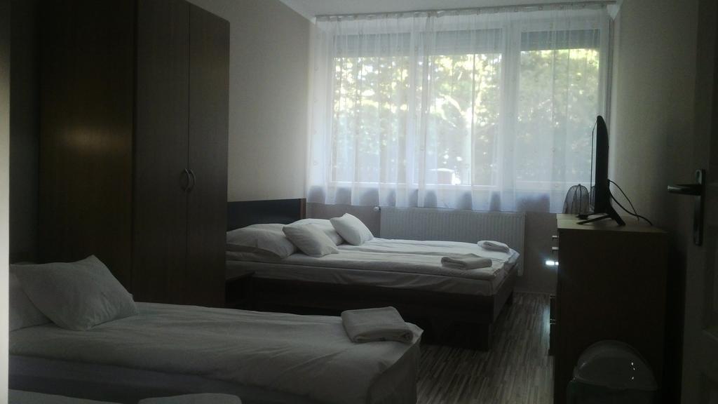 Harmony Panzio Bed & Breakfast Hajdúszoboszló Exterior foto